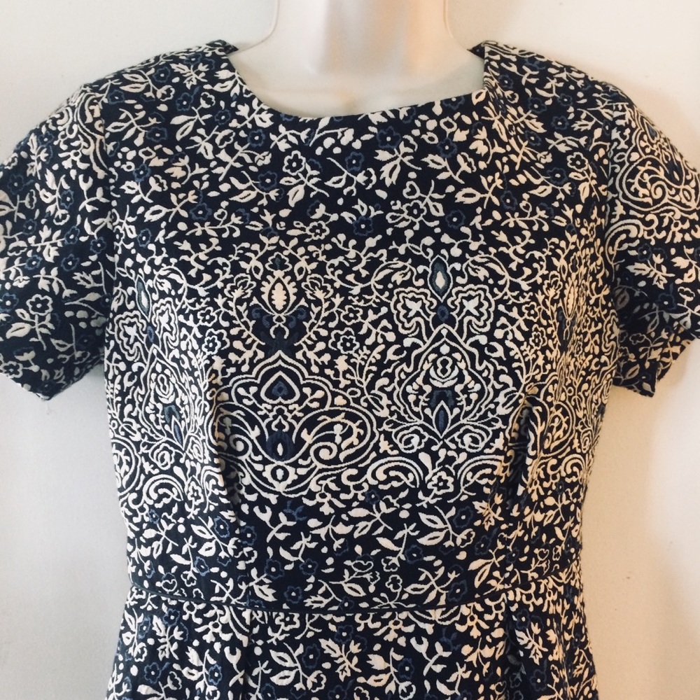 H & M dress - Picture 3 of 4